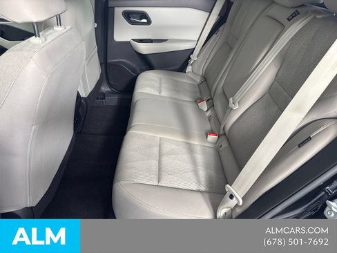 Used 2025 Nissan Rogue SV FWD image 24