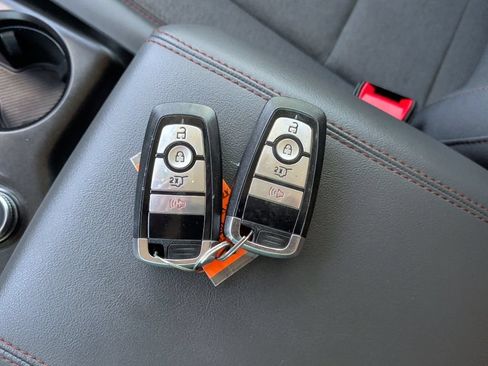 Used 2025 Ford Explorer Active RWD image 49
