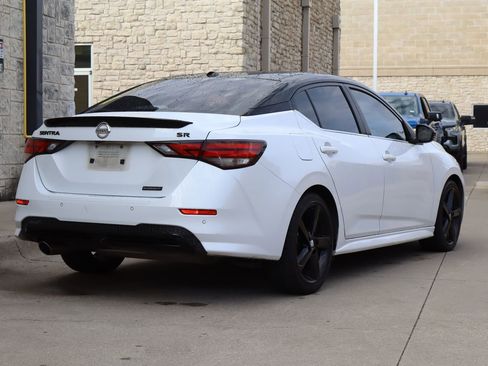 Used 2022 Nissan Sentra SR w/ Midnight Edition FWD image 3