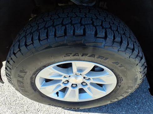 Used 2023 Chevrolet Silverado 1500 LT w/ Protection Package image 10