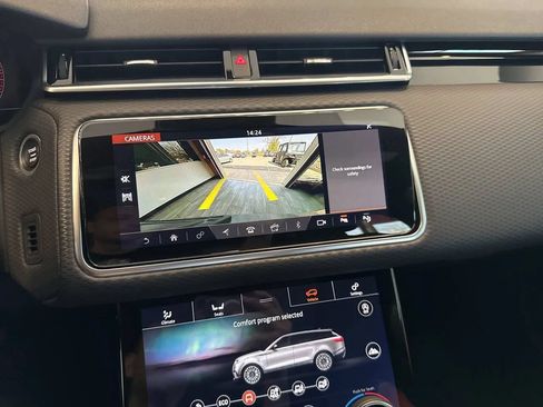 Used 2019 Land Rover Range Rover Velar R-Dynamic SE AWD/4WD image 40
