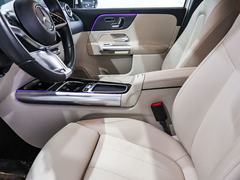 Certified 2024 Mercedes-Benz GLA 250 image 17