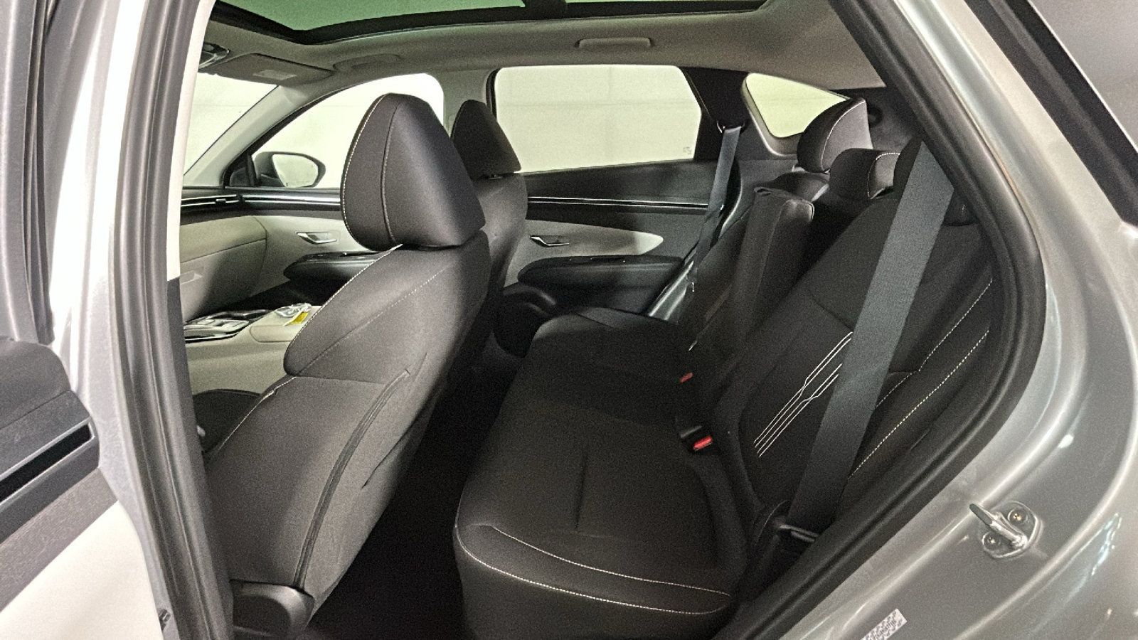 Certified 2022 Hyundai Tucson SEL w/ Cargo Package AWD/4WD image 34