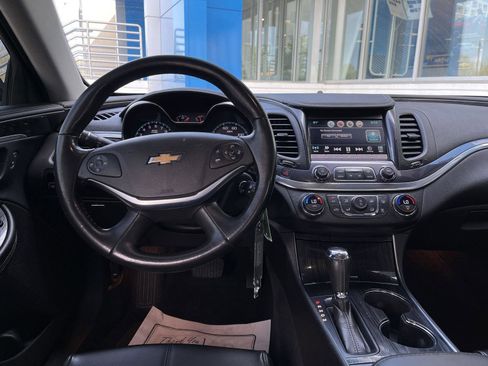 Used 2016 Chevrolet Impala LT FWD image 14