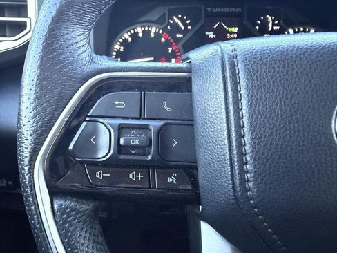 Used 2022 Toyota Tundra SR5 w/ SR5 Premium Package image 41