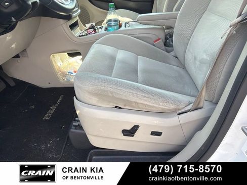 Used 2014 Dodge Grand Caravan SXT w/ UConnect Hands-Free Group FWD image 14