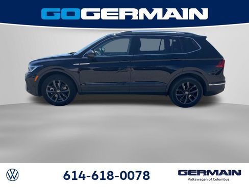 Used 2023 Volkswagen Tiguan SE w/ Panoramic Sunroof Package image 4