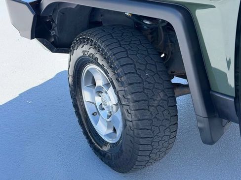 Used 2010 Toyota FJ Cruiser 4WD w/ Convenience Pkg image 20