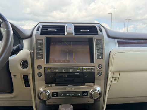 Used 2019 Lexus GX 460 Premium AWD/4WD image 13