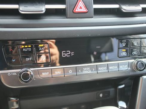 Used 2024 Kia Seltos EX AWD/4WD image 9