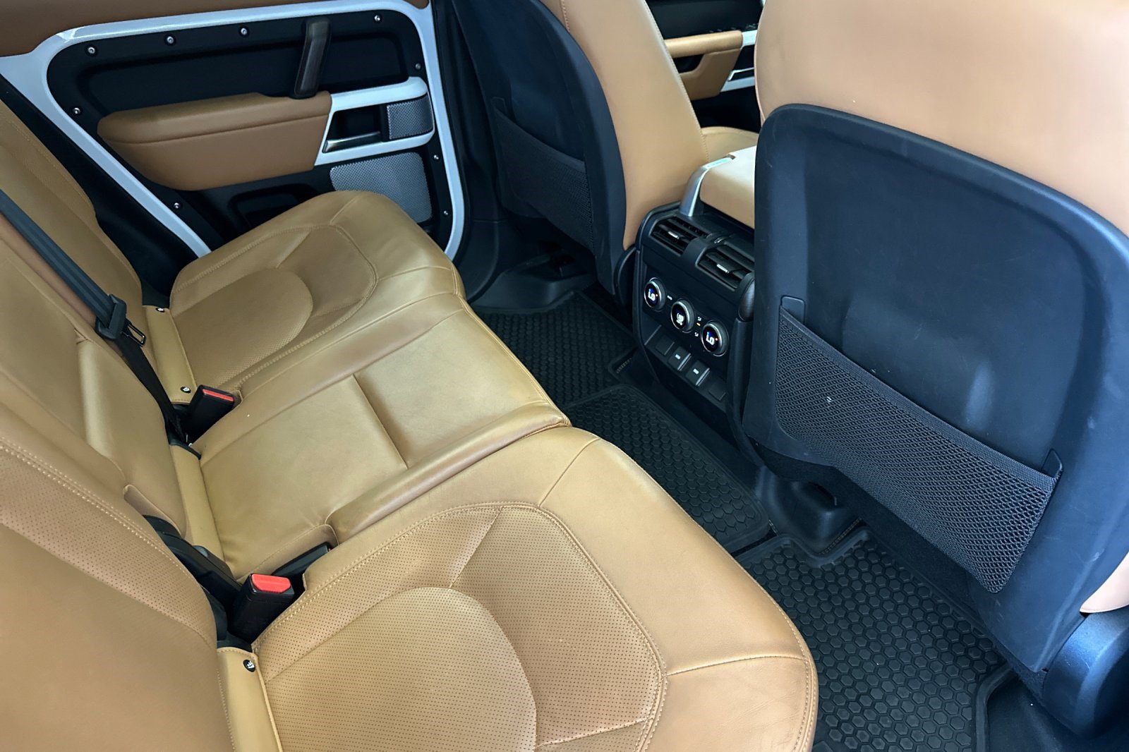 Used 2024 Land Rover Defender 130 S AWD/4WD image 33