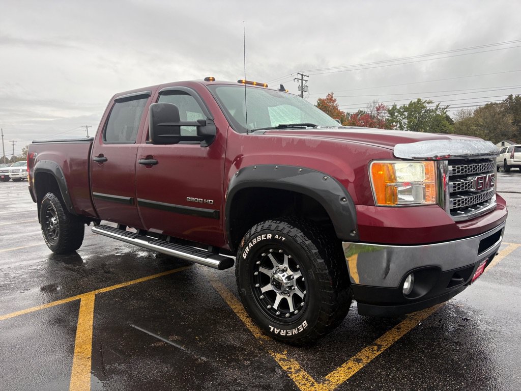 Used 2013 GMC Sierra 2500 SLE w/ SLE Preferred Package AWD/4WD image 4