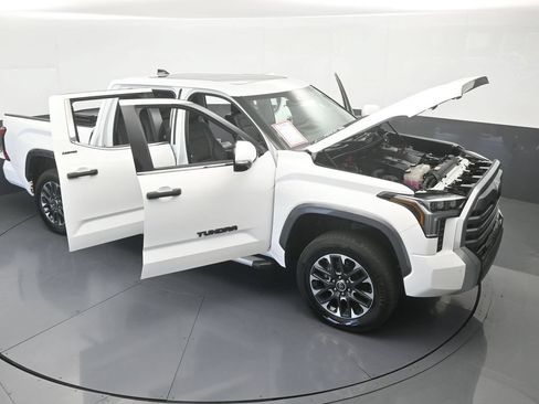 Used 2023 Toyota Tundra Limited AWD/4WD image 71
