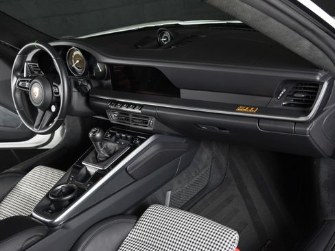 Used 2023 Porsche 911 Sport Classic RWD image 17