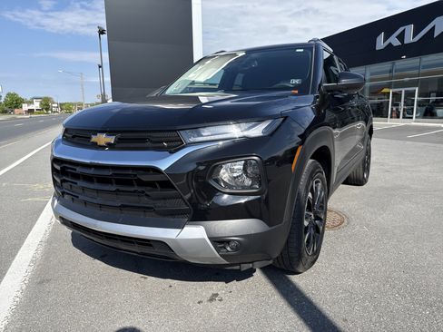 Used 2023 Chevrolet TrailBlazer LT w/ Convenience Package AWD/4WD image 8