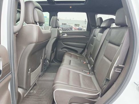 Used 2018 Jeep Grand Cherokee Overland image 10