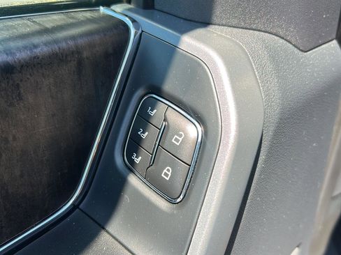 Used 2023 Ford F150 Lariat w/ Equipment Group 502A High AWD/4WD image 15