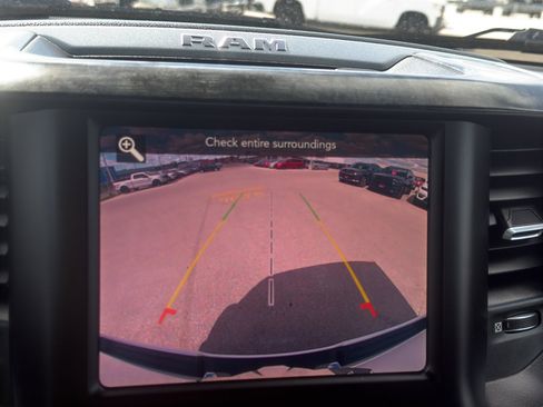 Used 2019 RAM 1500 Big Horn AWD/4WD image 19