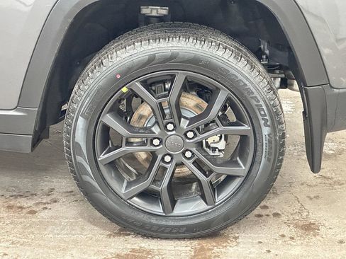 New 2025 Jeep Grand Cherokee Limited image 43