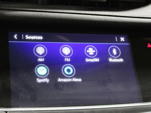Used 2024 Cadillac XT5 Premium Luxury FWD image 32