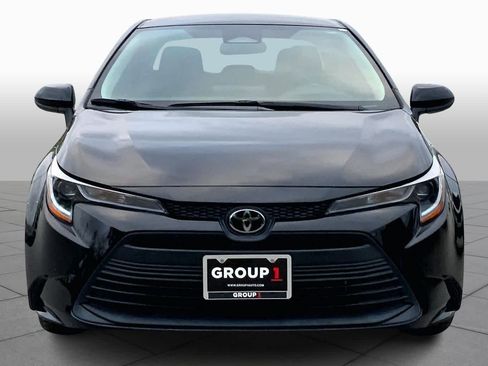 Used 2023 Toyota Corolla LE image 4