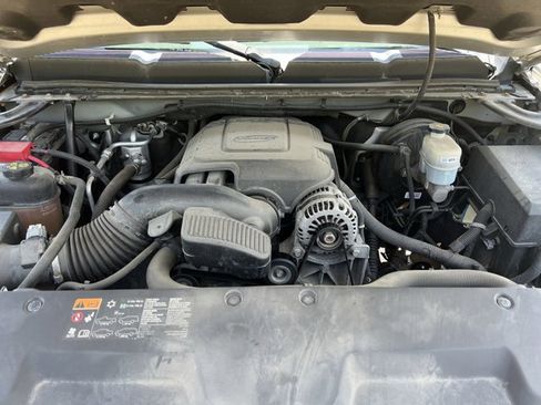 Used 2011 Chevrolet Silverado 1500 LT w/ Interior Plus Package AWD/4WD image 26