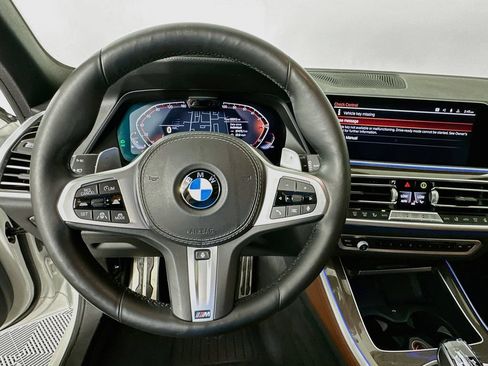 Used 2022 BMW X5 xDrive40i w/ M Sport Package AWD/4WD image 11