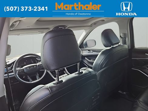 Used 2022 Jeep Grand Cherokee Limited 4xe w/ Luxury Tech Group II AWD/4WD image 14