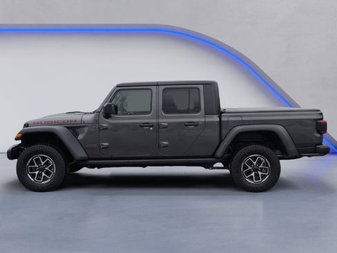 Used 2025 Jeep Gladiator Rubicon w/ Safety Group AWD/4WD image 3