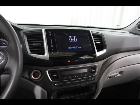 Used 2017 Honda Pilot EX-L image 9