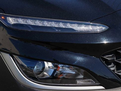 Used 2023 Hyundai Kona SEL w/ Winter Weather Package image 4