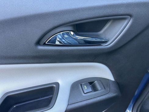 Used 2024 Chevrolet Equinox LS w/ LS Convenience Package FWD image 41