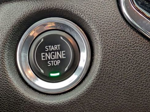 Used 2023 Chevrolet Colorado W/T image 22