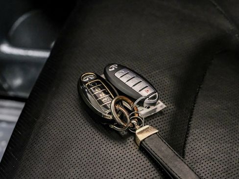 Used 2018 INFINITI QX80 2WD w/ Driver Assistance Package image 53