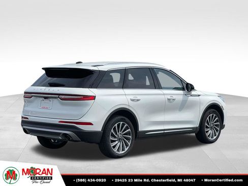Used 2023 Lincoln Corsair Reserve AWD/4WD image 5