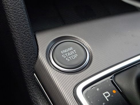 New 2026 Kia Sportage EX image 17