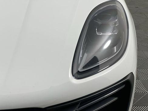 Used 2024 Porsche Macan GTS AWD/4WD image 9