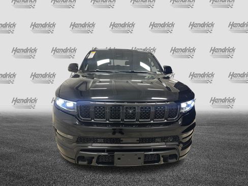 Used 2023 Jeep Grand Wagoneer Series III w/ Quick Order Packagew 28T AWD/4WD image 3