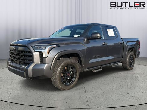 Used 2024 Toyota Tundra SR5 AWD/4WD image 2