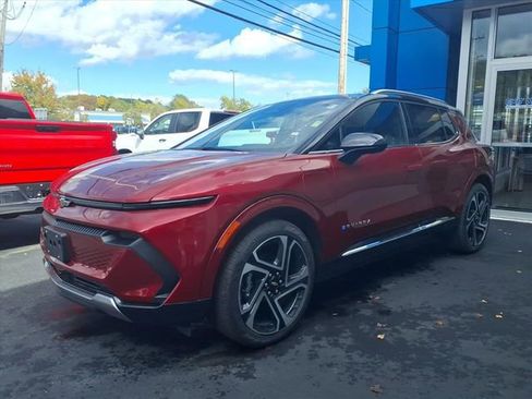 New 2025 Chevrolet Equinox EV LT w/ Convenience Package II image 3