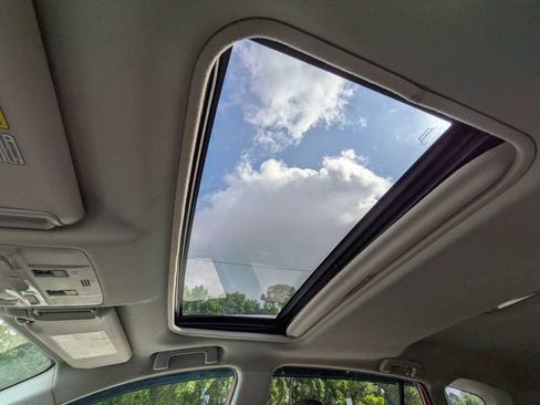Used 2015 Toyota RAV4 XLE FWD image 20