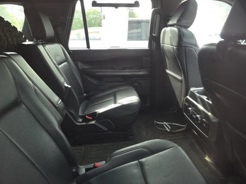 Used 2021 Ford Expedition XLT AWD/4WD image 6
