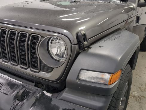 Certified 2025 Jeep Wrangler Unlimited Sport AWD/4WD image 11