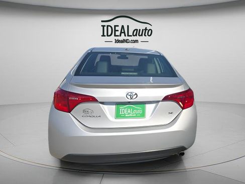Used 2018 Toyota Corolla SE image 9