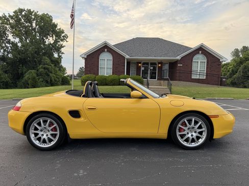 Used 2002 Porsche Boxster S RWD image 10