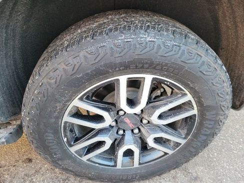 Used 2024 GMC Yukon AT4 w/ AT4 Premium Plus Package image 19