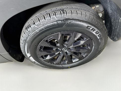 Used 2025 MAZDA CX-50 AWD 2.5 Hybrid w/ Premium Pkg image 11