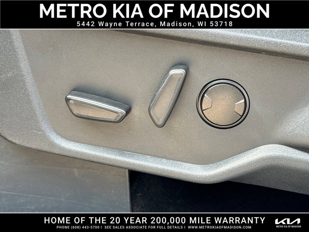 Used 2021 Ford Bronco Outer Banks AWD/4WD image 16