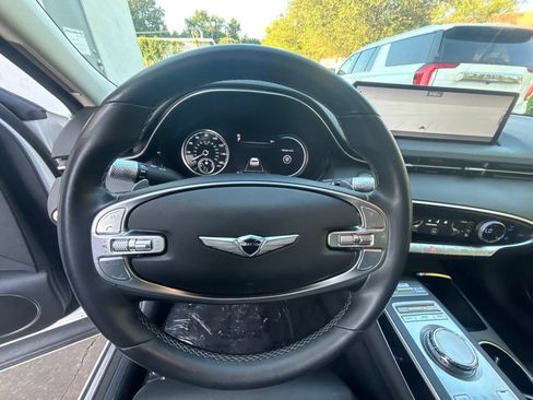 Used 2025 Genesis GV70 2.5T AWD/4WD image 13