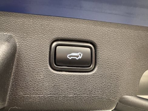 Certified 2025 Kia Sportage SX image 27